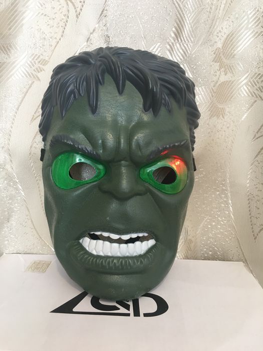 Маска Халка светящеяся