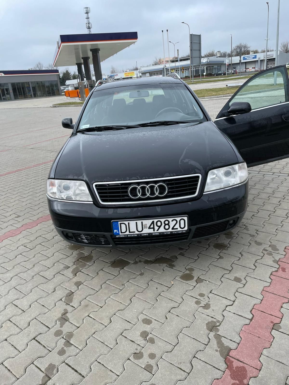 AUDI A6 C5 2.4 1999 hak