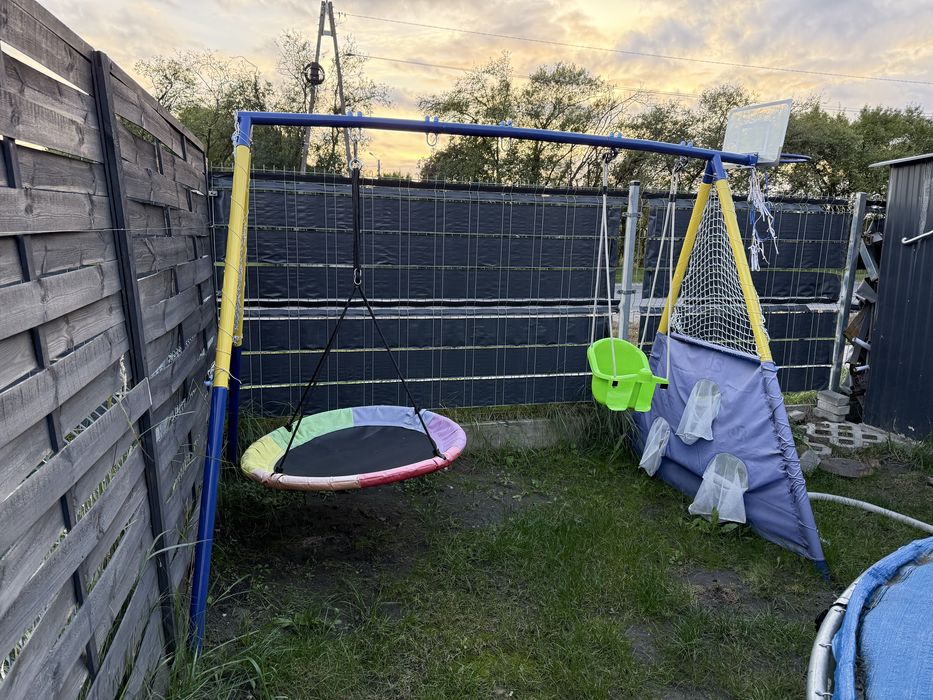 Plac zabaw 4w1 bocianie gniazdo bujaczka koszykowka bramka
