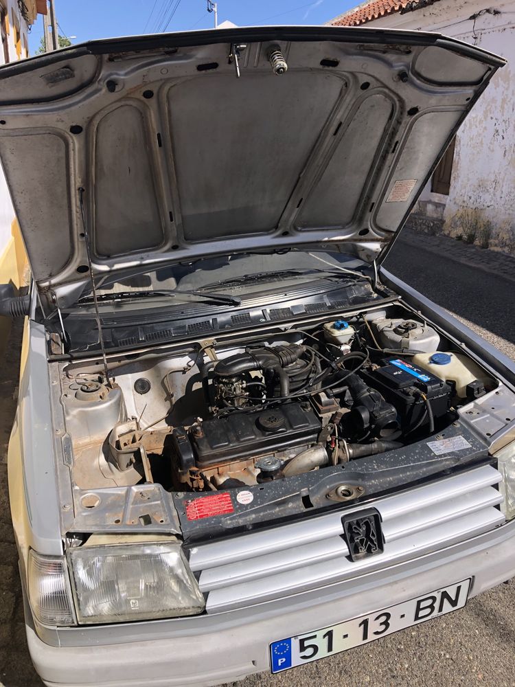 Carro Peugeot 309