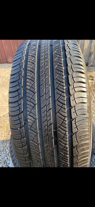 Продам шини 255/60R20