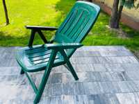 Regulowany fotel ogrodowy zielony plastikowy plus dwa pokrowce okazja