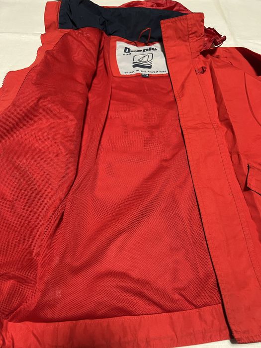 Кутрка вітровка на хлопчика 11-12 років