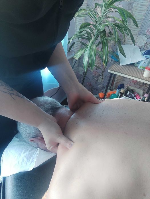 Массажист с медицинским образованием и опытом работы