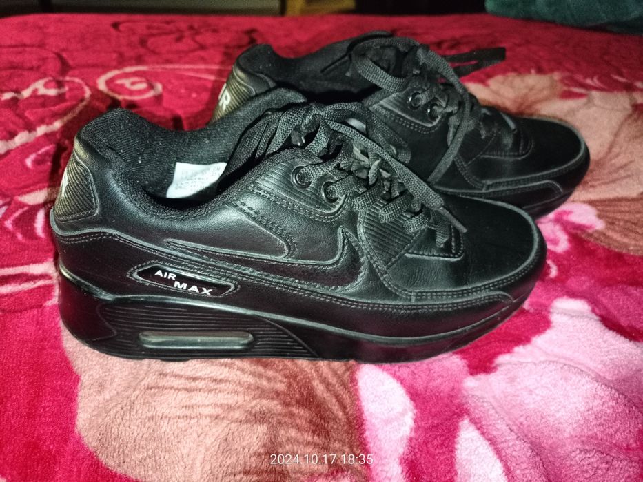 Кроссовки Air на девочку.