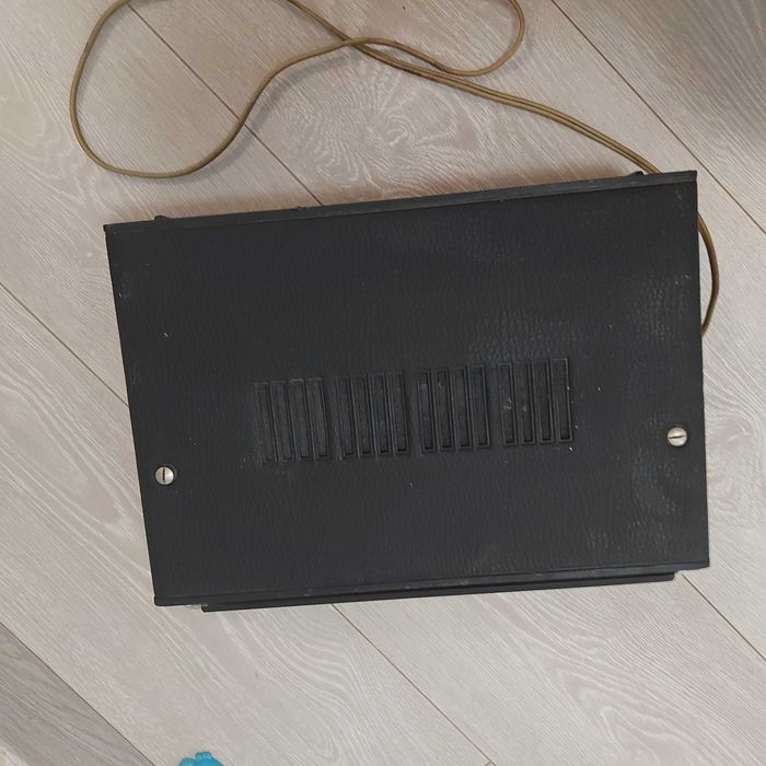 радіоприйм.Philips "1 BAND DE LUXE". Philips AZ2425. MIDI DCD-1100H-FI