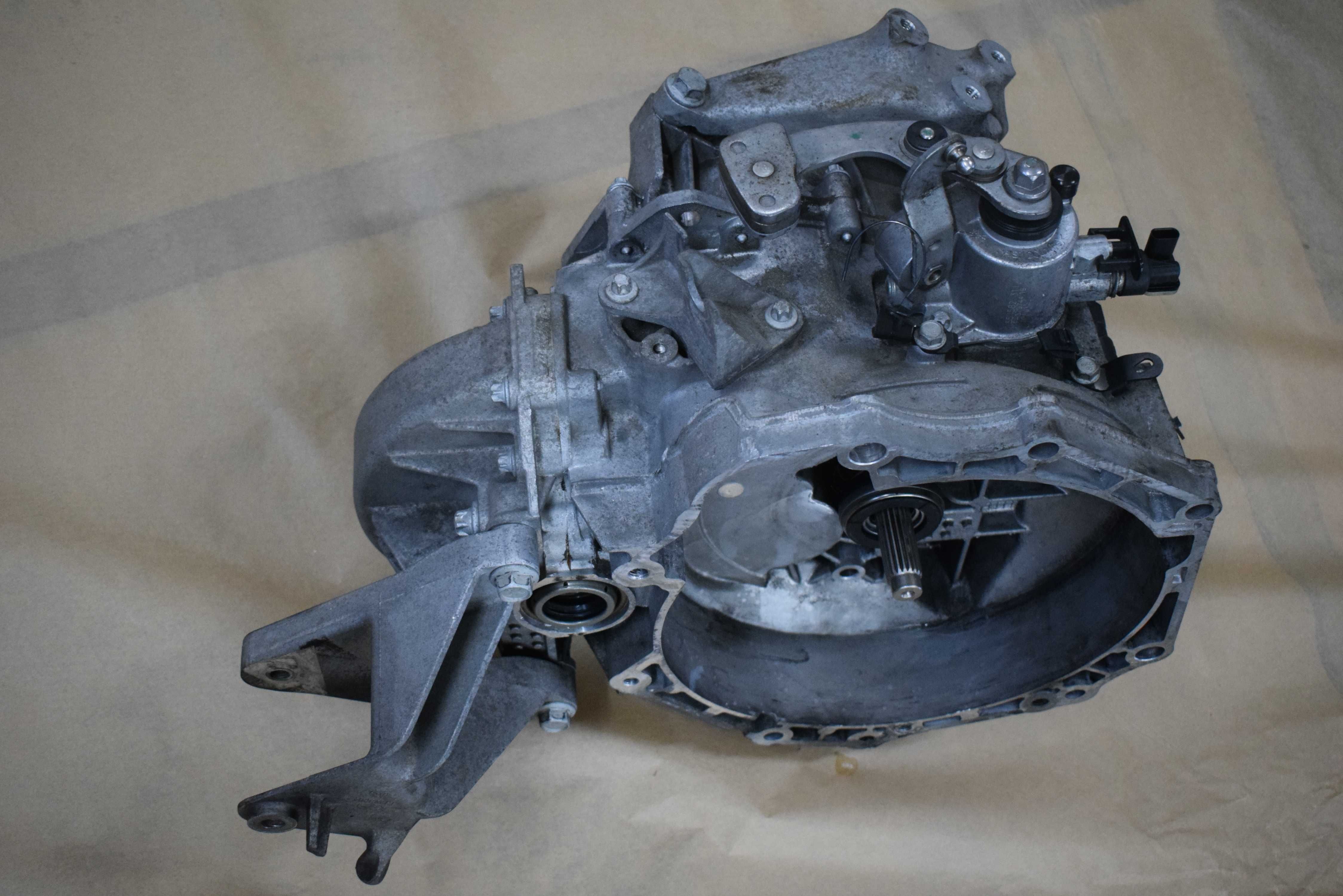 skrzynia biegów manualna OPEL ASTRA J IV 1.6 CDTI 15R.M320MDE
