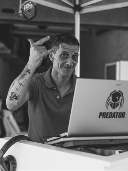 DJ/coreógrafo para eventos