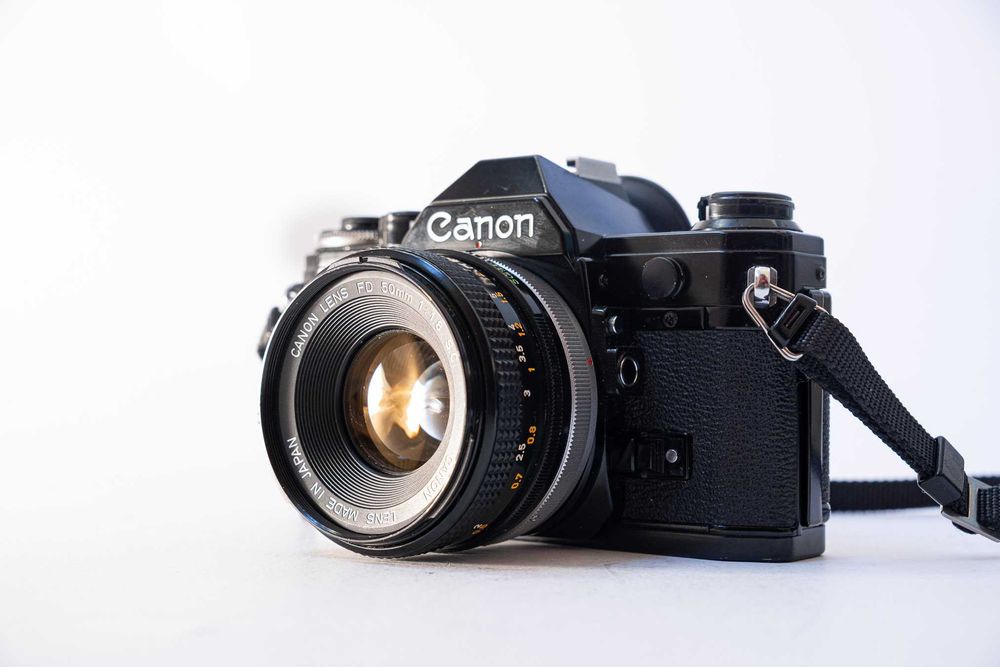 [BDB STAN] Canon AE1 Kultowy aparat analog [CZARNY]