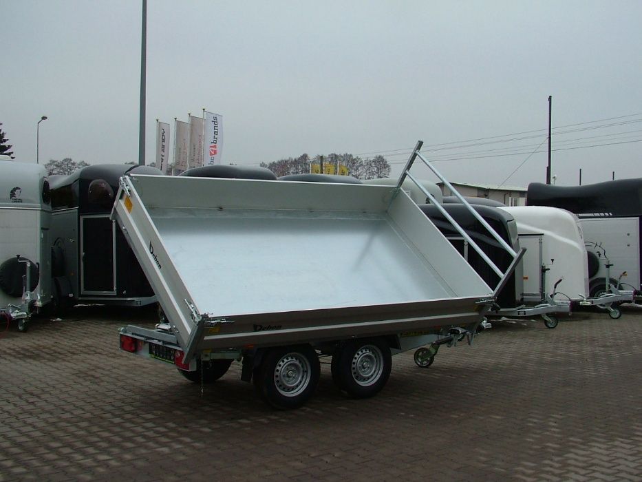 Przyczepa wywrotka trzystronna hydrauliczna, kipper na trzy strony.