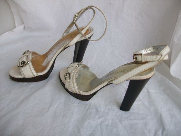 Dolce & Gabbana sandały szpilki ecru białe 36