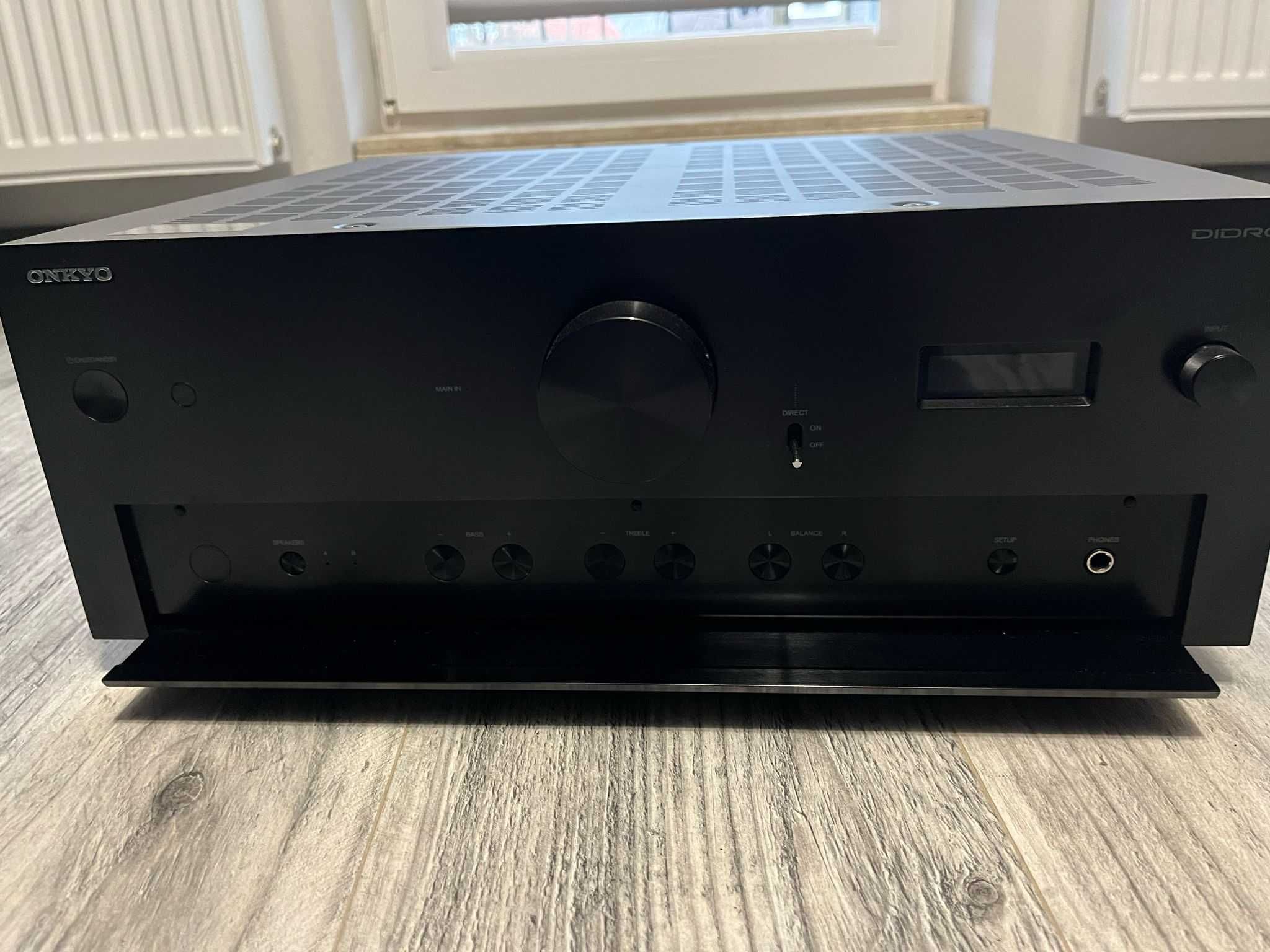 wzmacniacz onkyo A9070