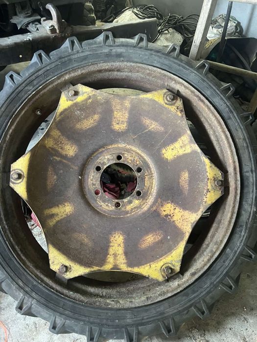 Продам Колесо на Т 16