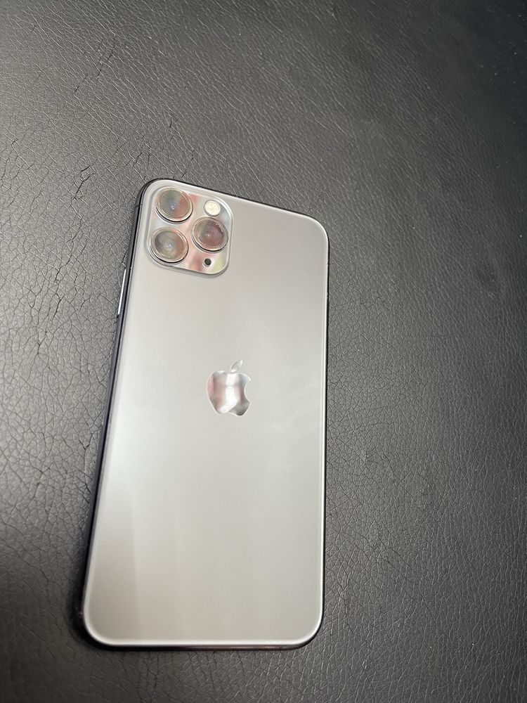 Продам Iphone 11 pro