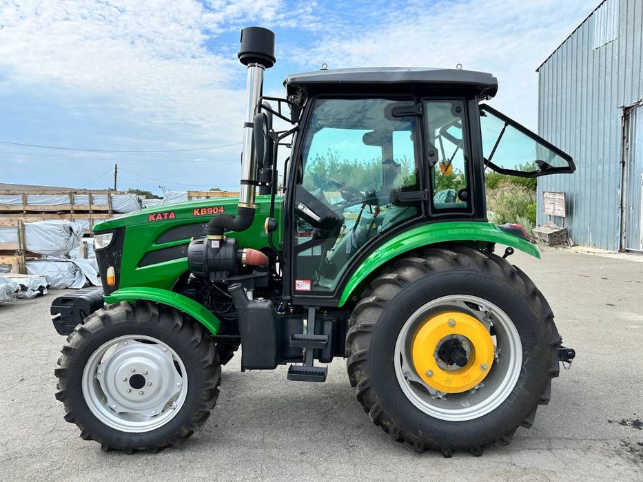 Трактор КАТА KB904 90 кінських сил