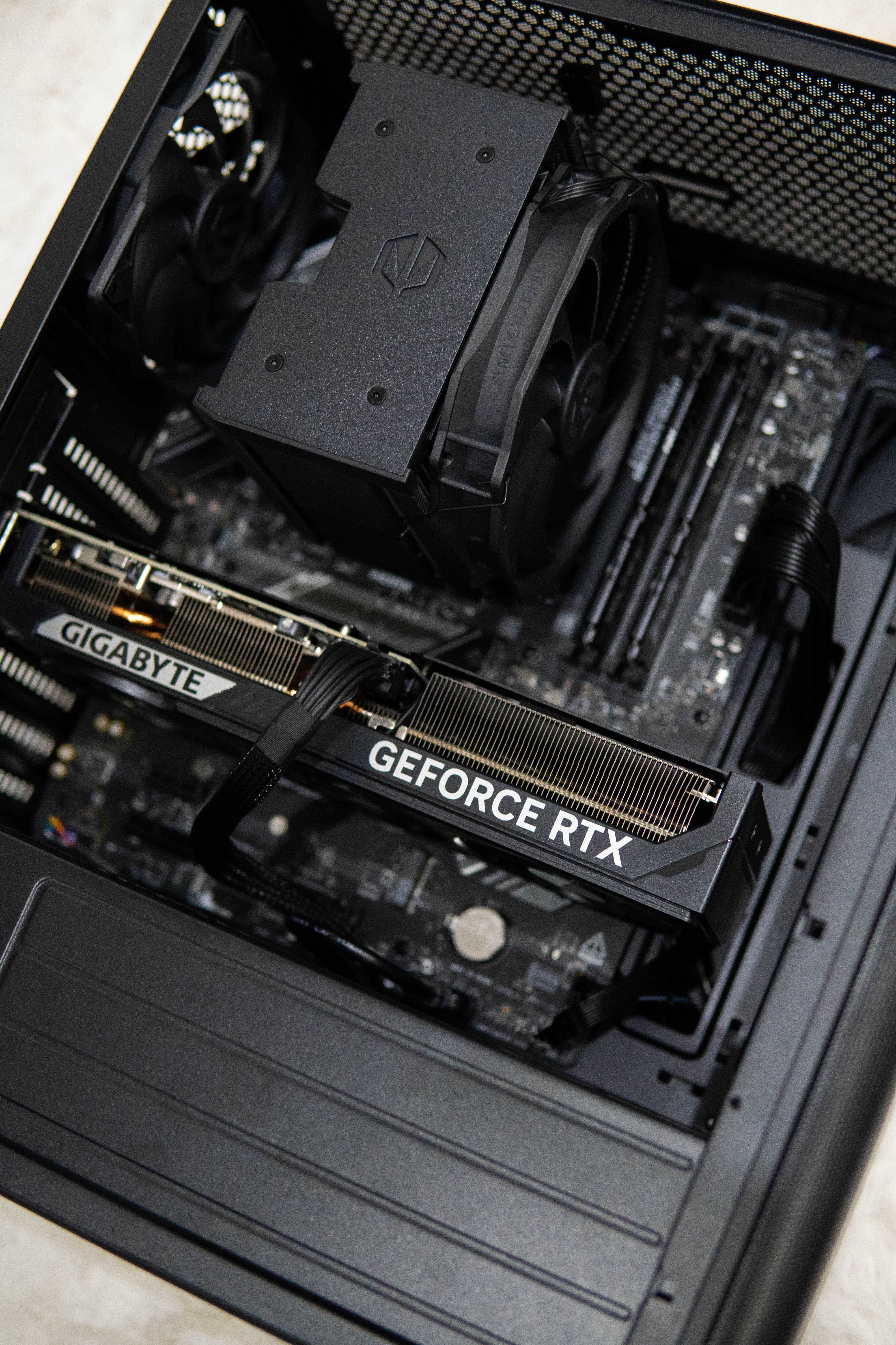 Nowy Wydajny Komputer do wszystkiego – RTX 5070, Ryzen 9, DDR5