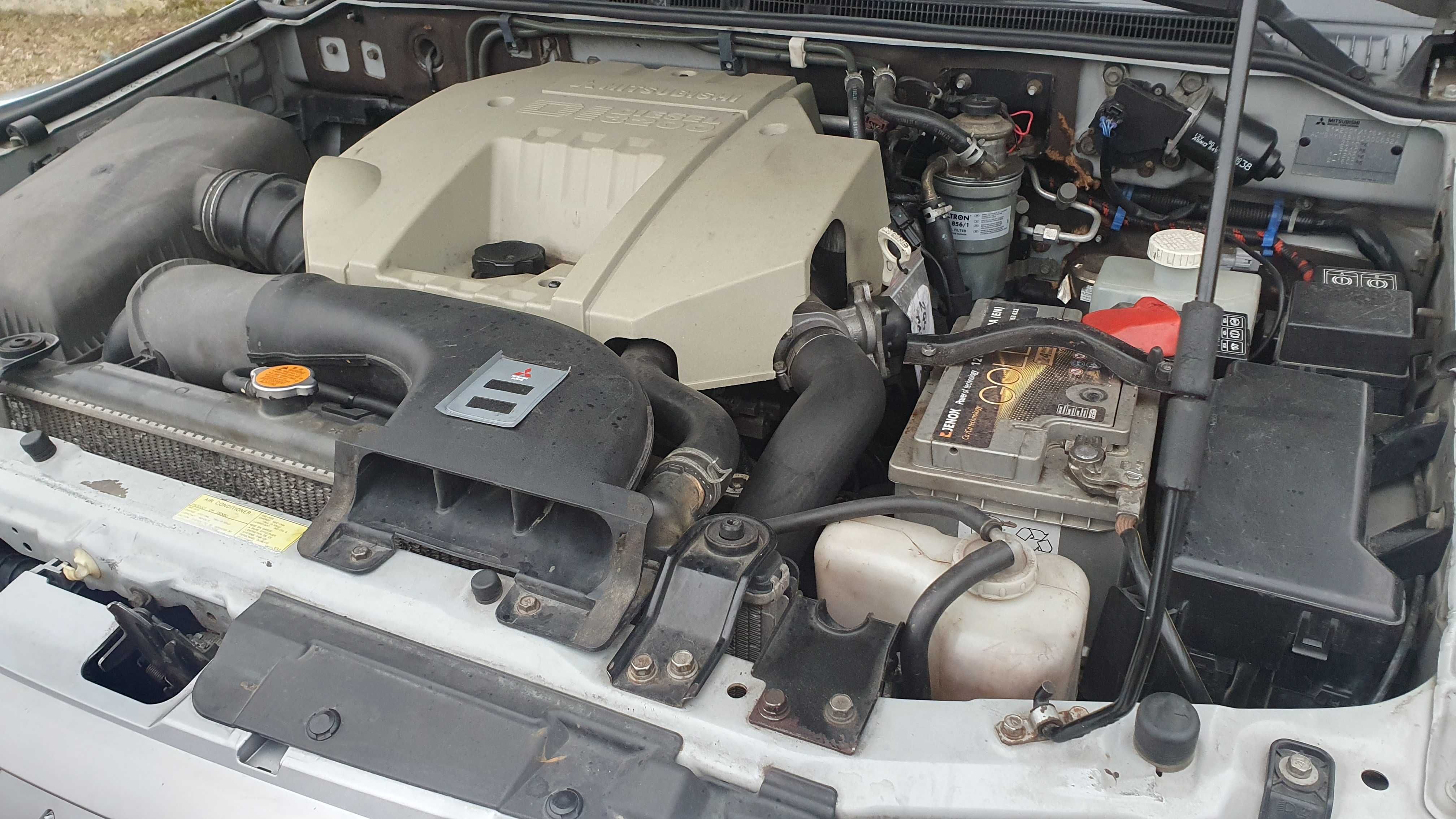 MITSUBISHI PAJERO III 3.2DiD automat  2005r