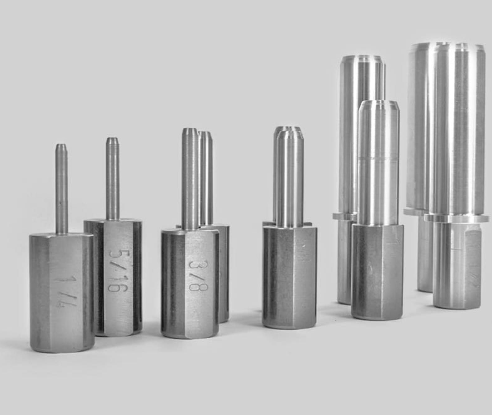 Skórowarka ręczna do węży hydraulicznych HYDFLEX SK10