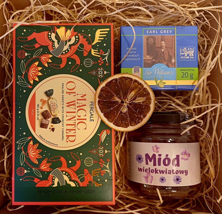 Box kosz zestaw prezentowy Mikołaj Święta Miód herbata czekoladki