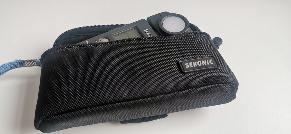 Miernik koloru Sekonic C-500 PRODIGI

Czteroczujnikowy miernik koloru