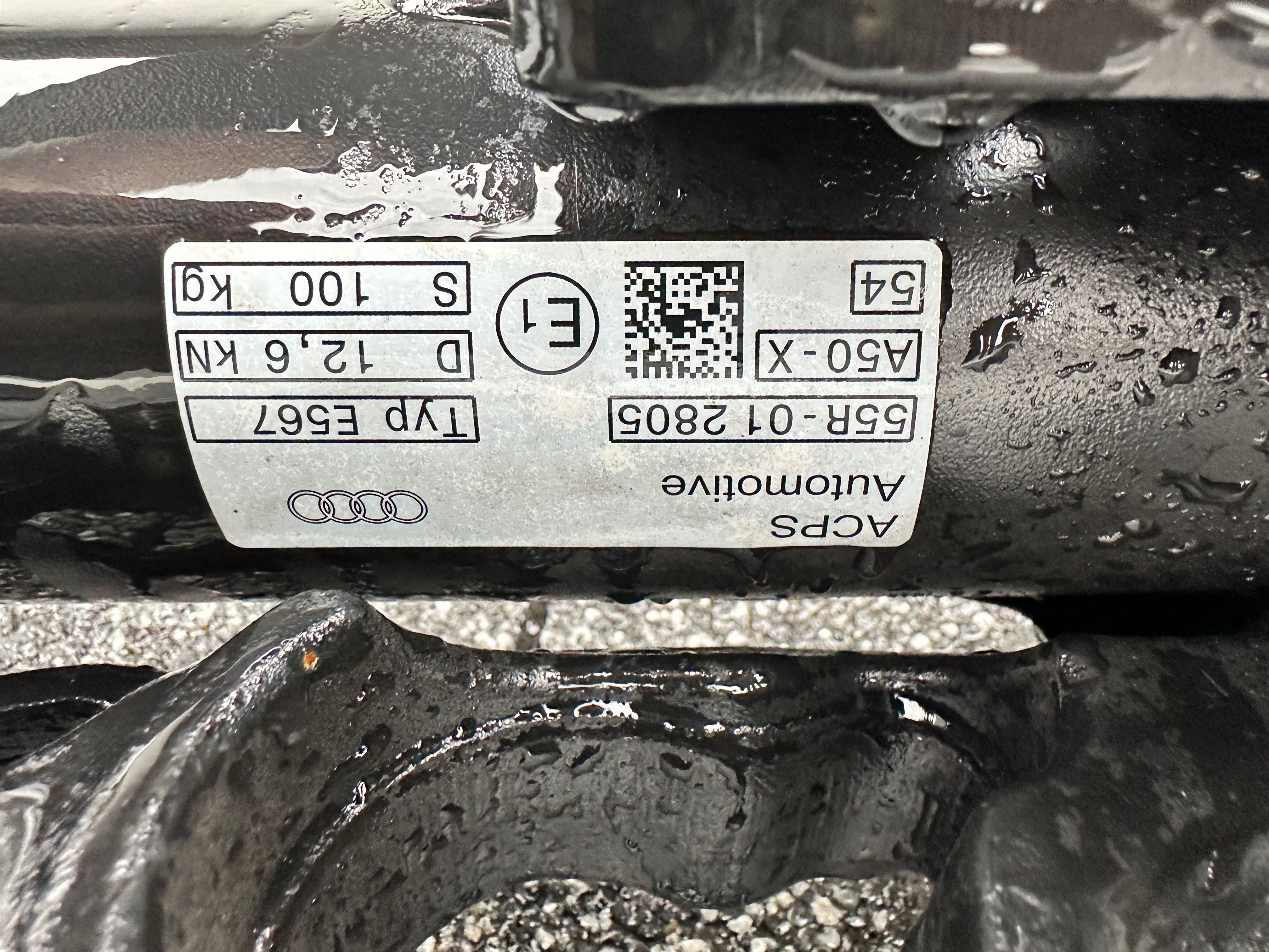Oryginalny hak holowniczy Audi Q3 II (83A)