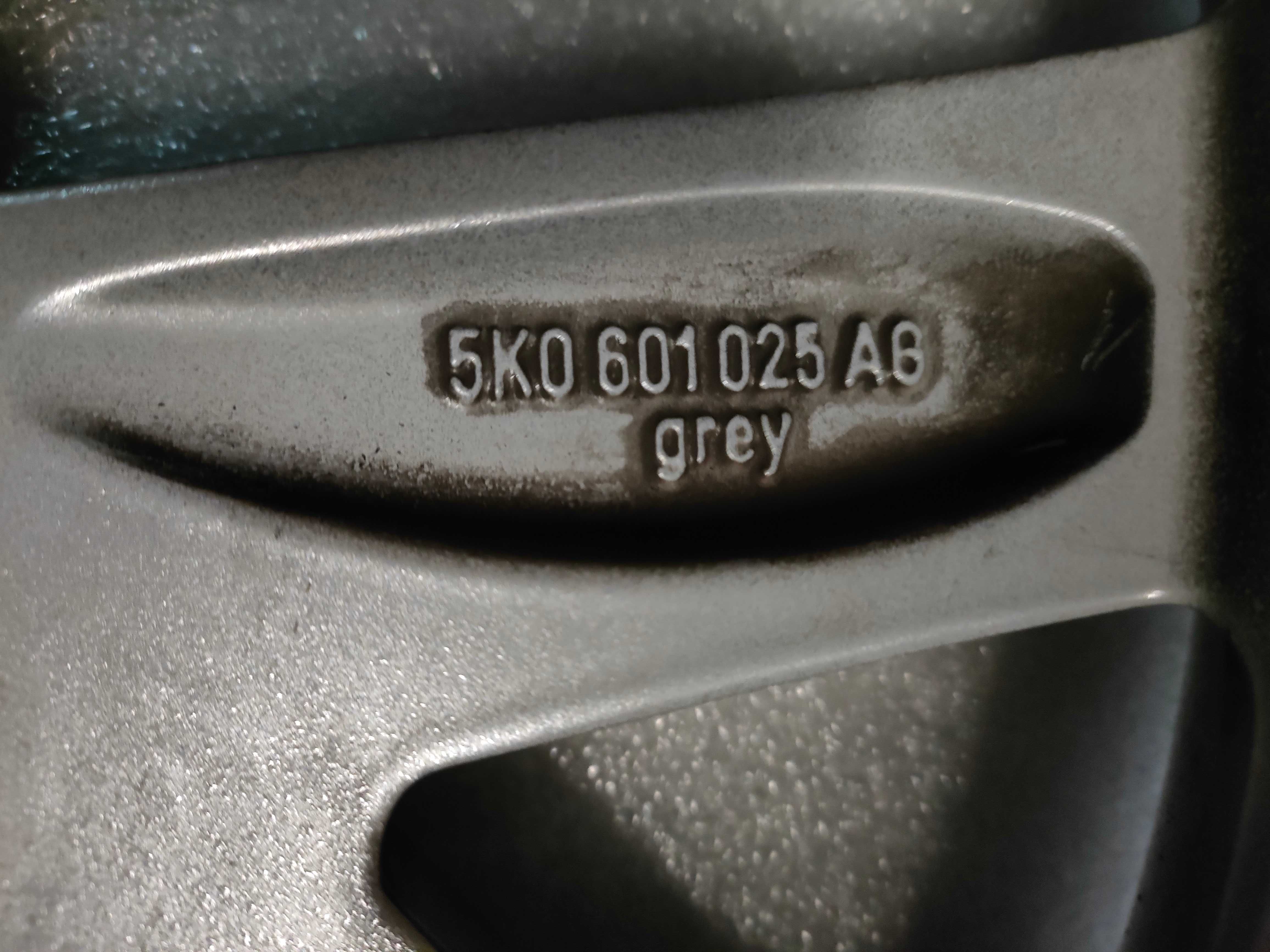Felga Aluminiowa VW 5K0 7.5JX18 et51