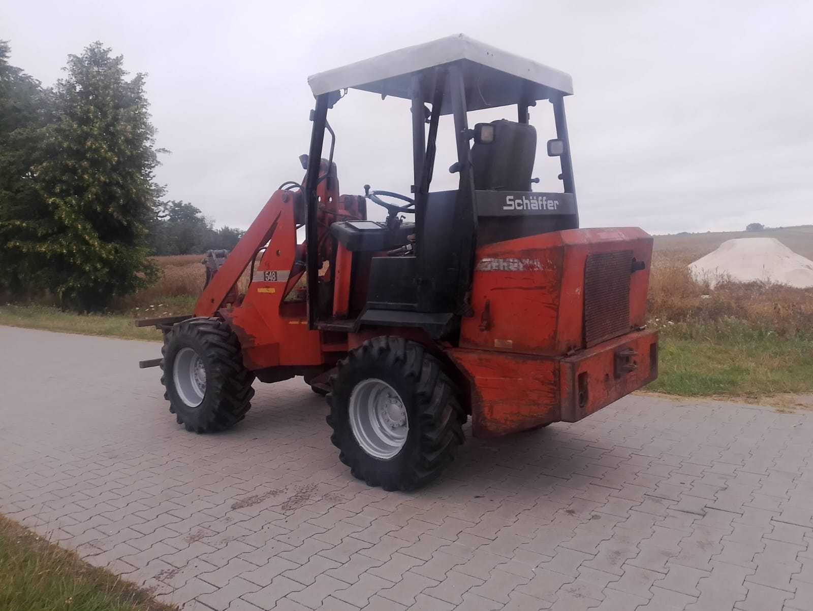 Ladowarka schaffer 548