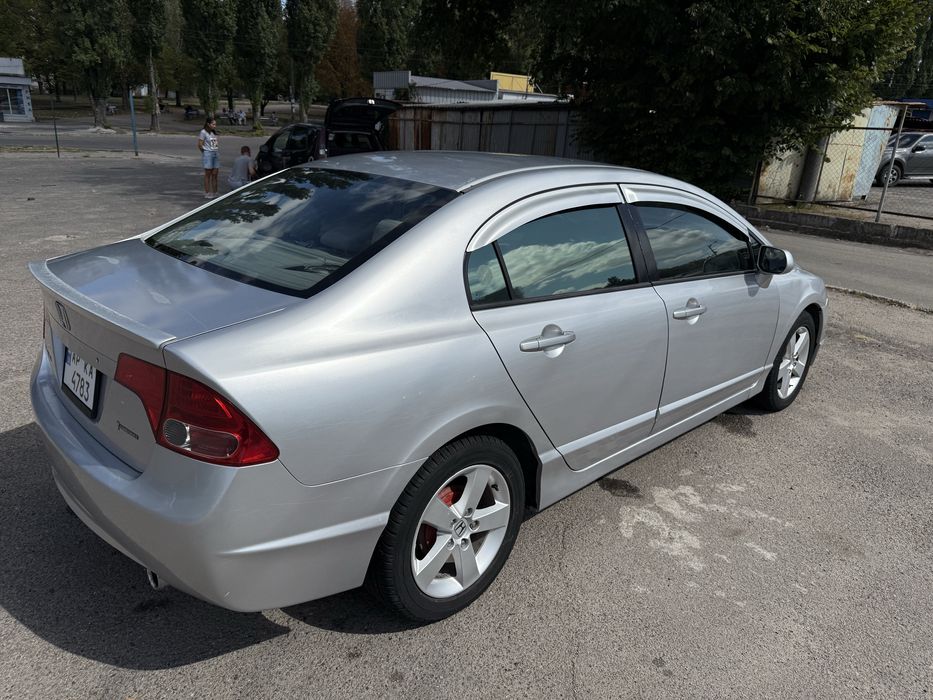 Продам Honda Civic VIII 1.8 акпп ГБО
