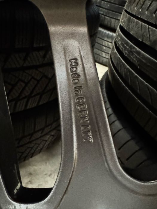 Зимовий комплект Orig.MERCEDES GLC AMG W253 A253 R19,235/55/19. зима