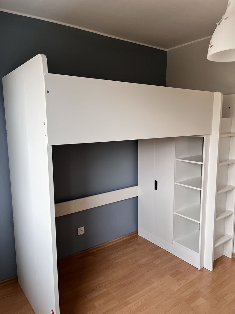 IKEA SMÅSTAD - Łóżko piętrowe z materacem i szafą - białe