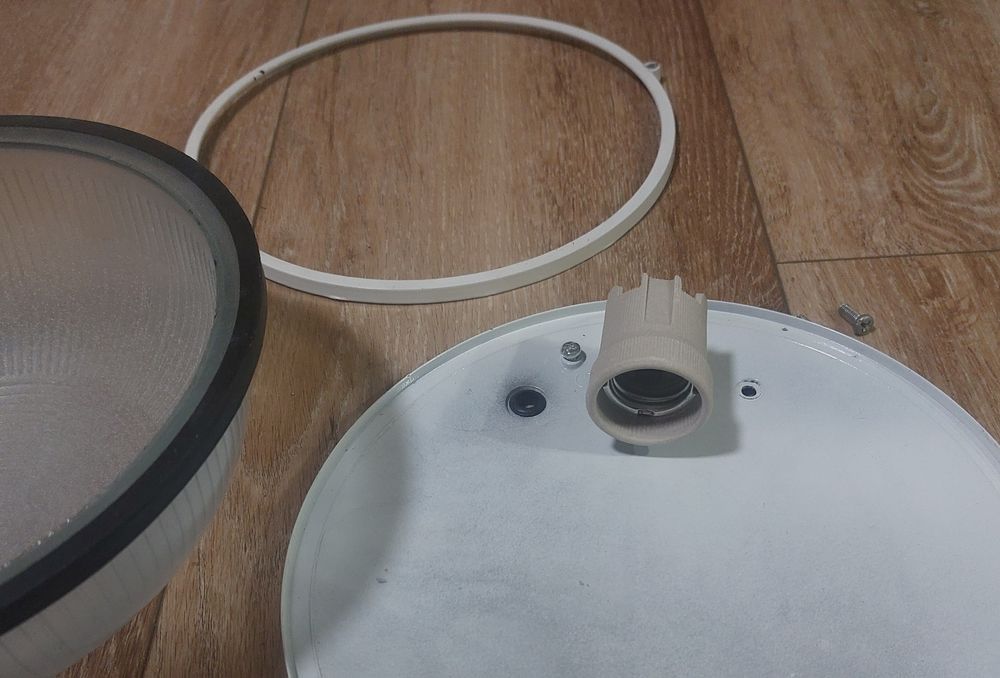 Lampa kinkiet biały IP 44