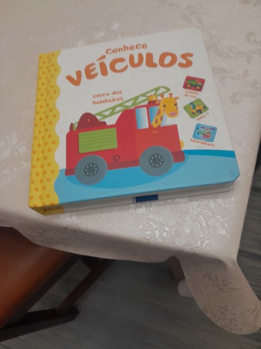 Vários livros  infantis
