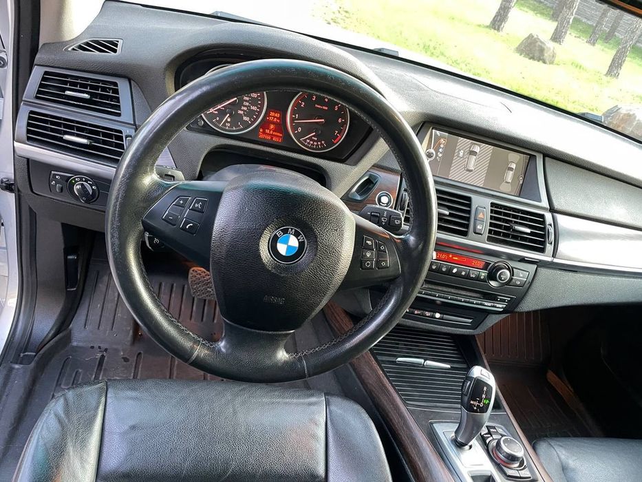 BMW X5 2012 3.0 b