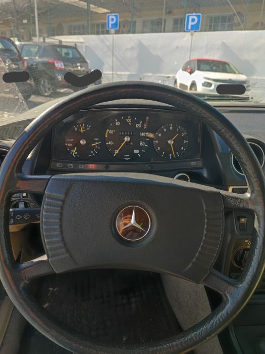 Mercedes Benz 300D