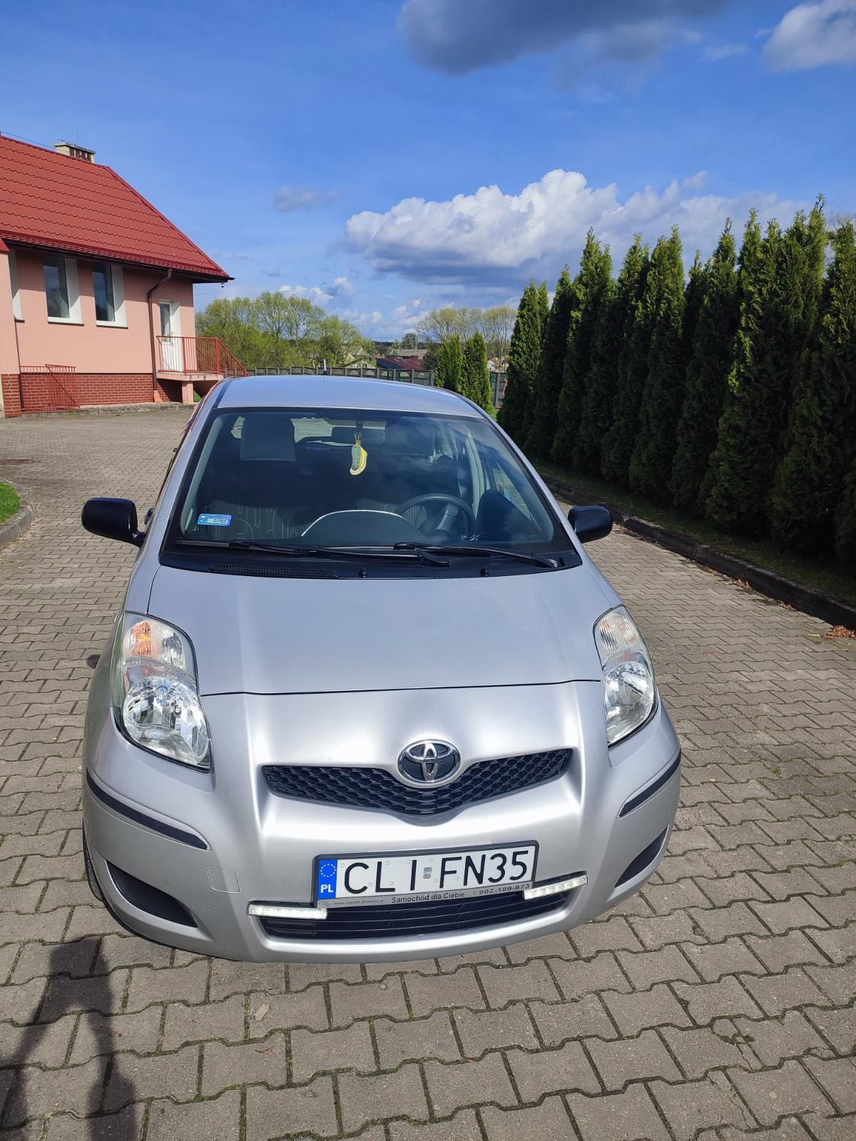 Toyota Yaris 2 1.0 2008r