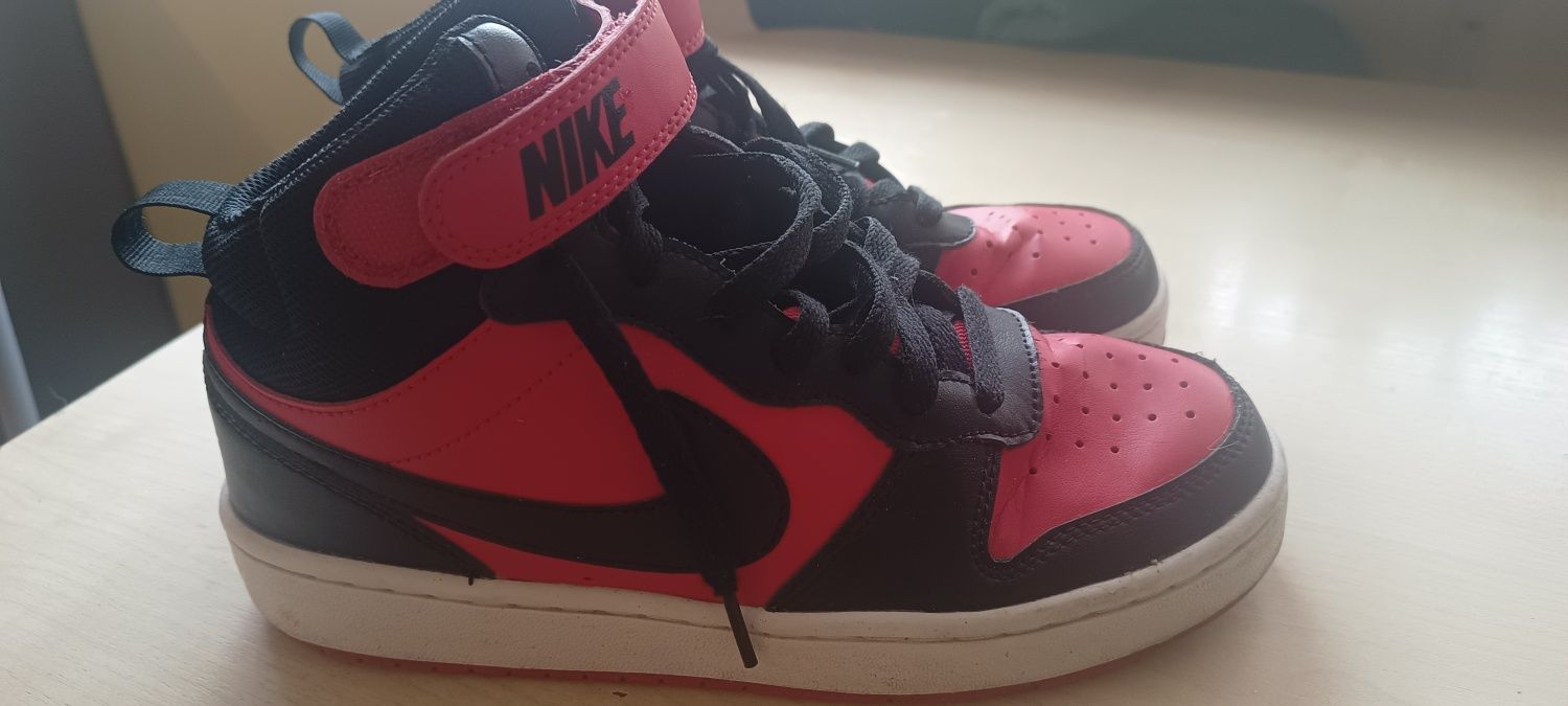 Buty Nike  buty jak nowe zapraszam do zakupu