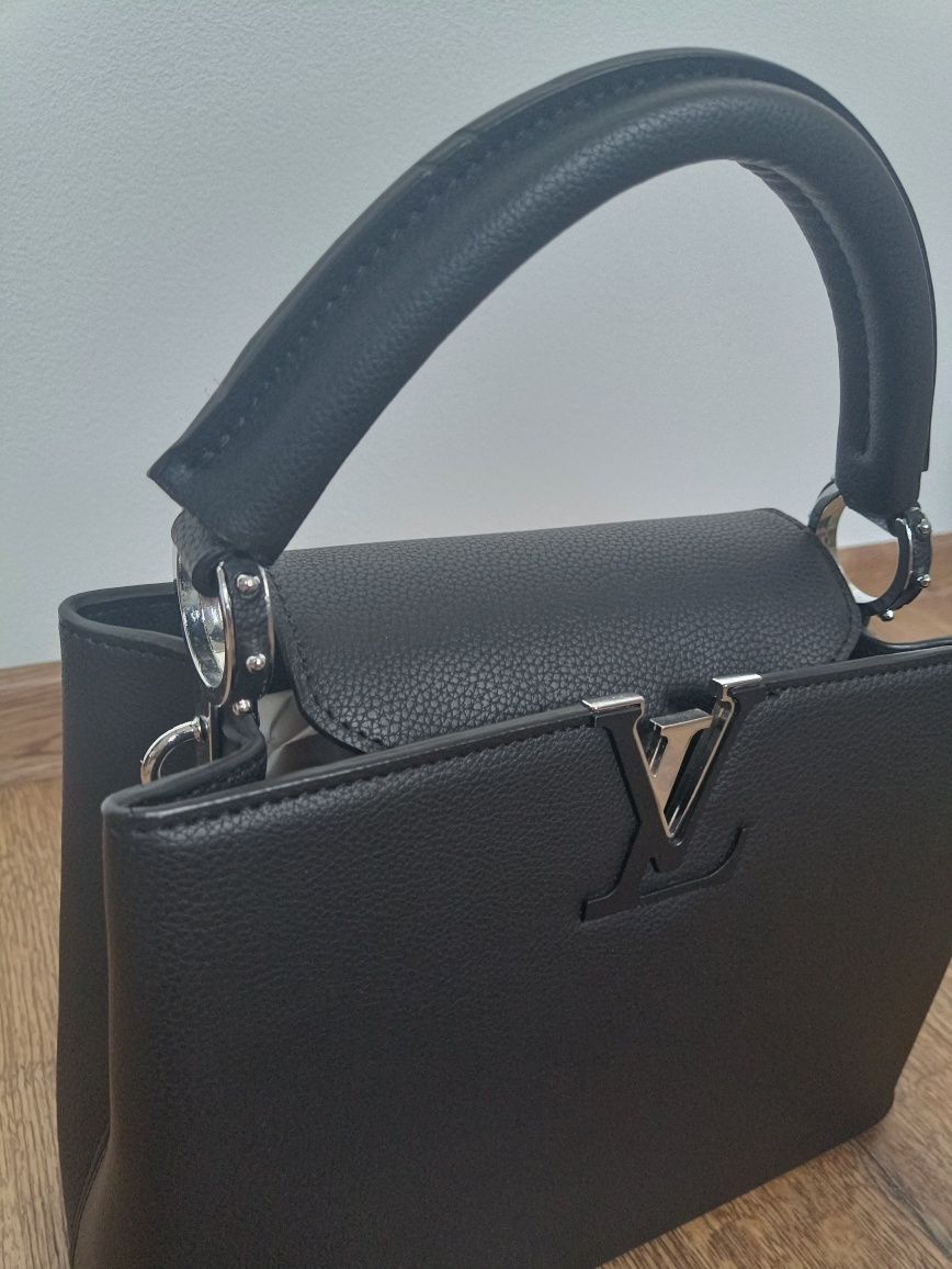 Louis Vuitton Capucines MM torebka do ręki na pasku kuferek
