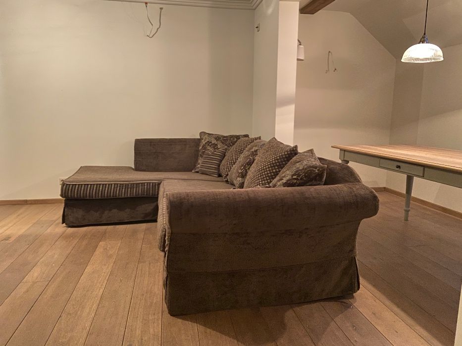 Piękna duża i wygodna sofa narożna Livingroom