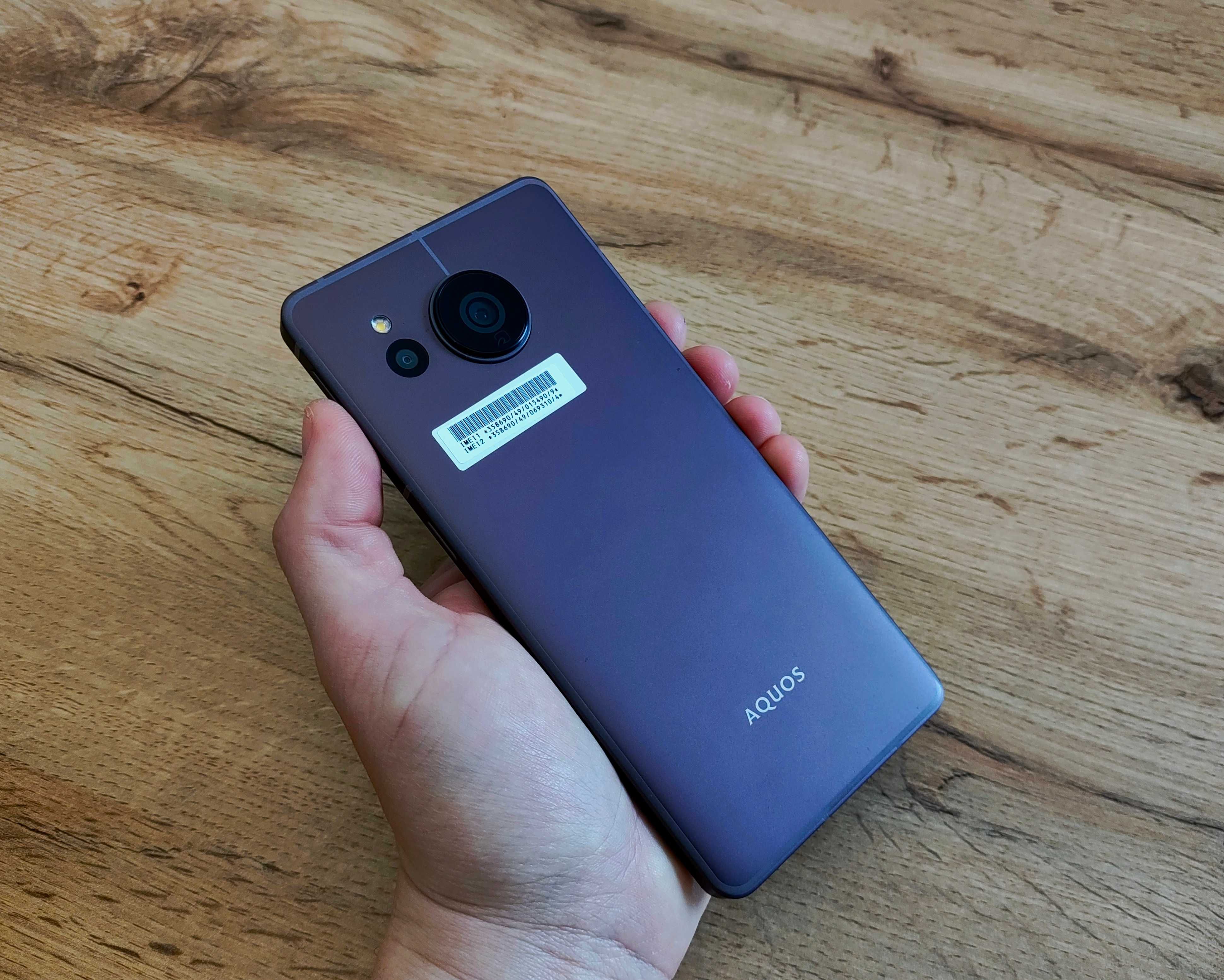 Протиударний смартфон Sharp A208SH (2sim,5050ma,6.4" 240гц,IP68,6\128)