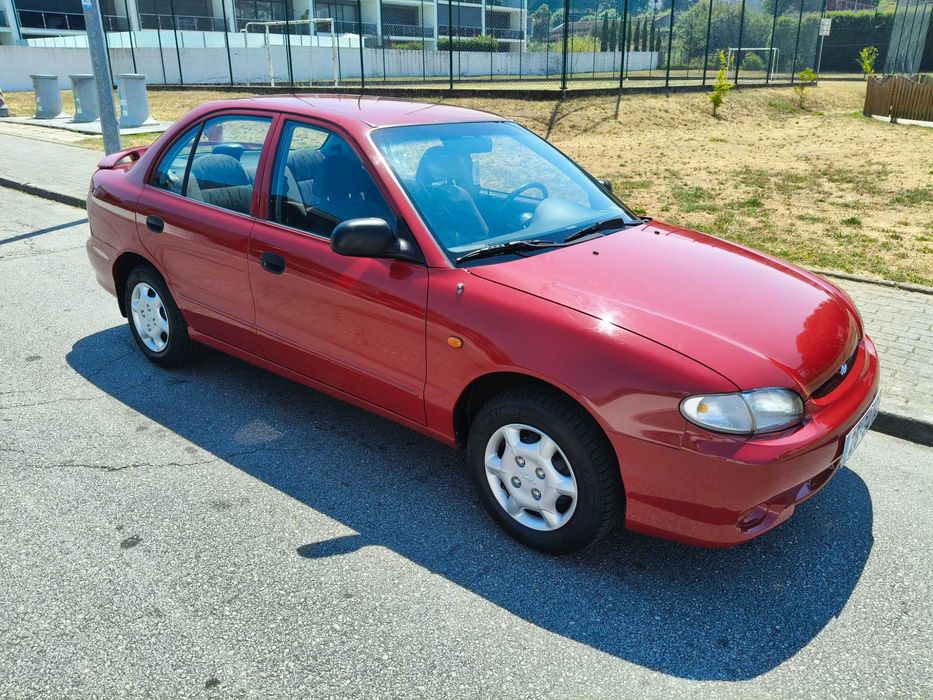 Hyundai accent 1.3 48000 km reais