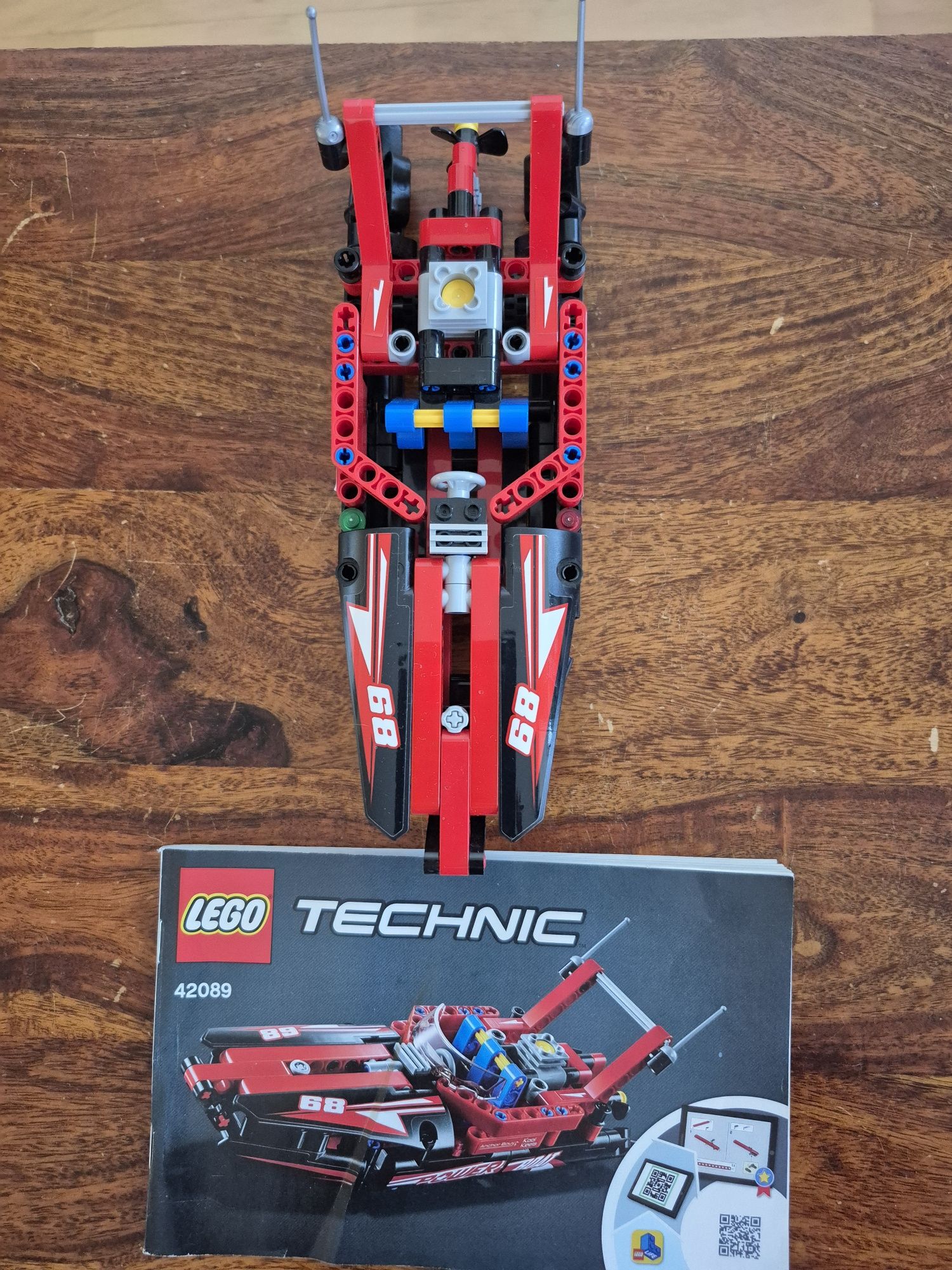 Lego Technic Motorówka