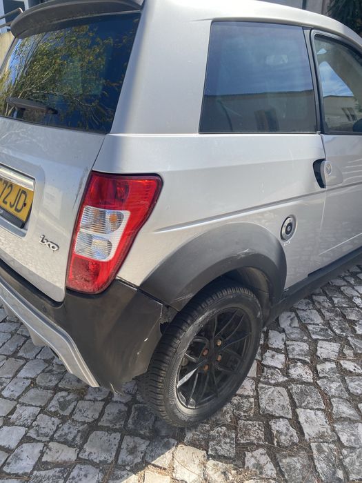 Micro Carro em bom estado