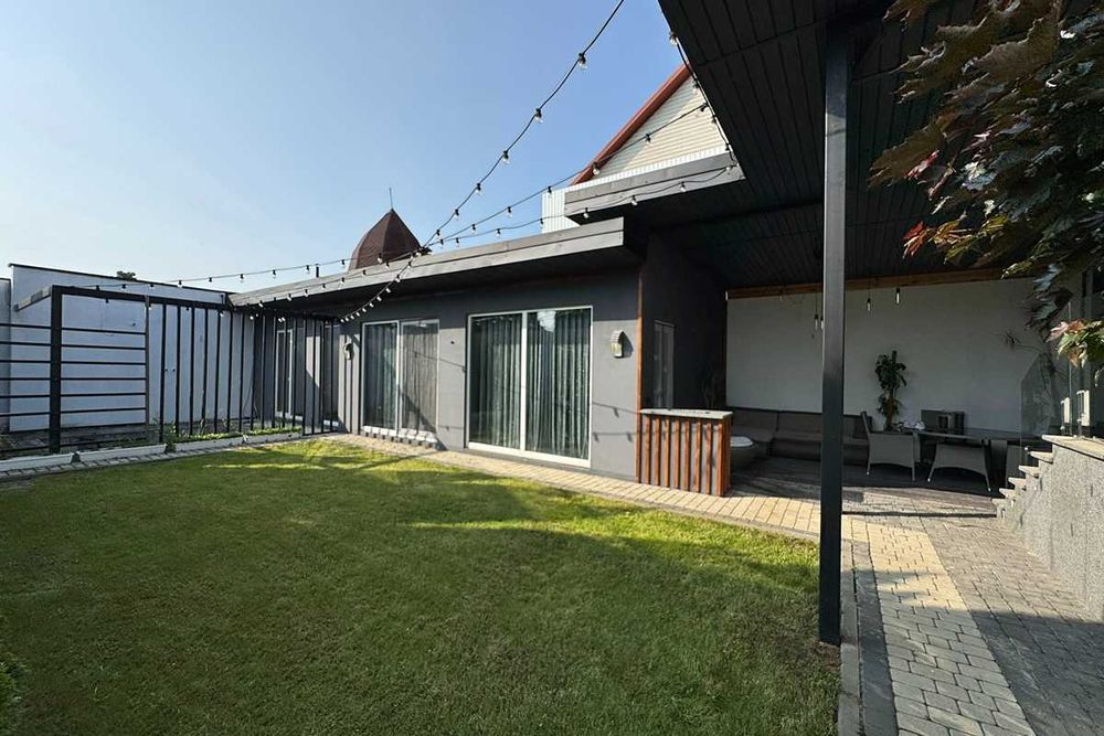 Будинок з ремонтом в стилі Хай-Тек!Мінімальне оформлення!Газ!Телефонуй