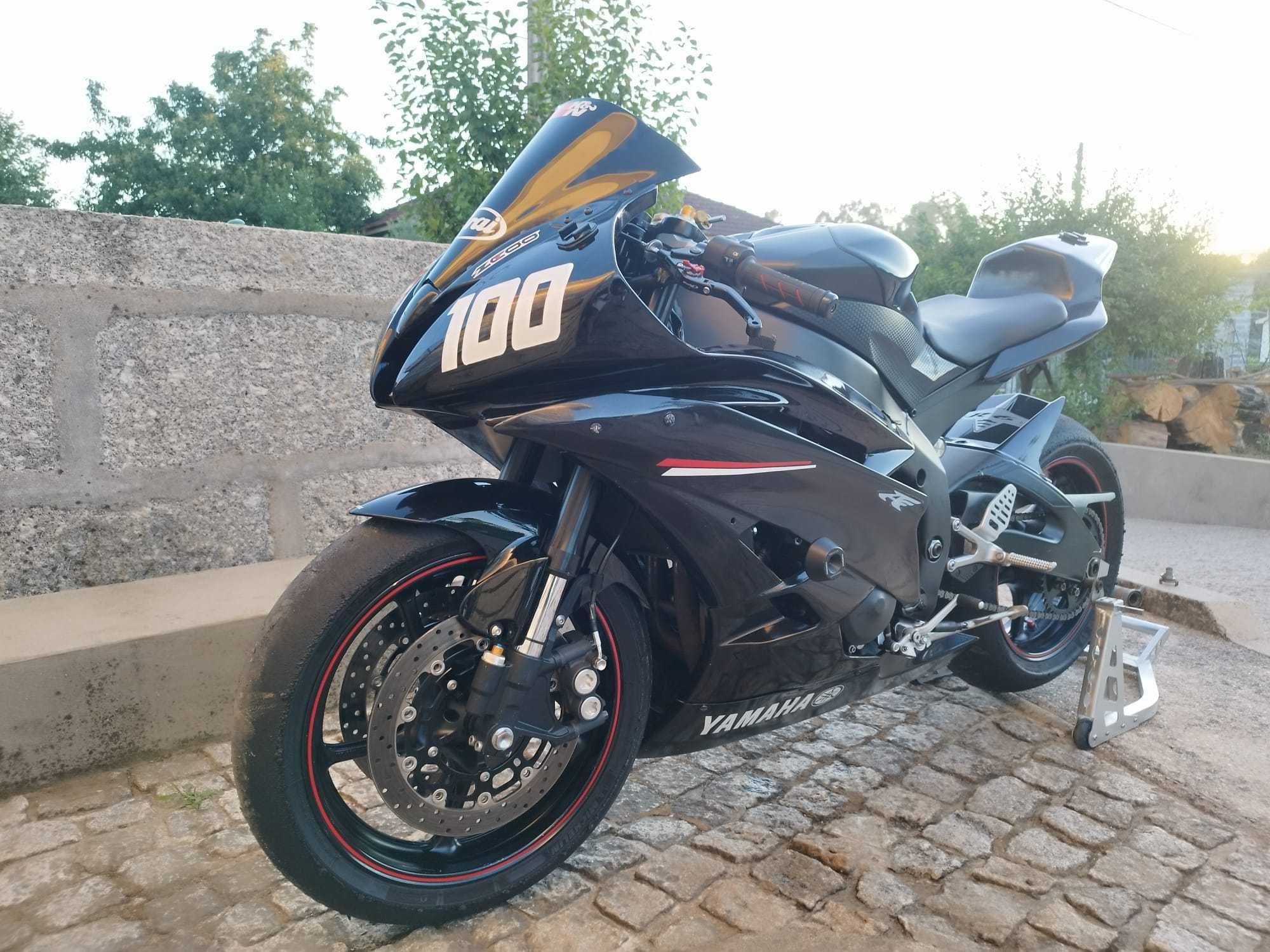 Yamaha R6 Track Days