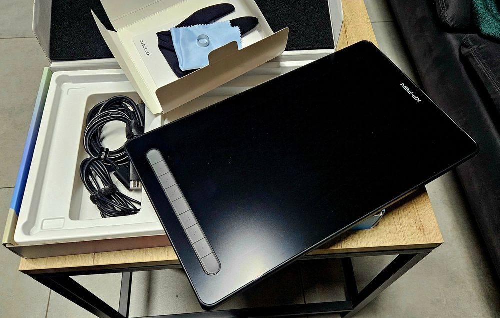 Tablet graficzny XP-Pen Artist 13 2nd 13'' rysik X3 jak nowy
