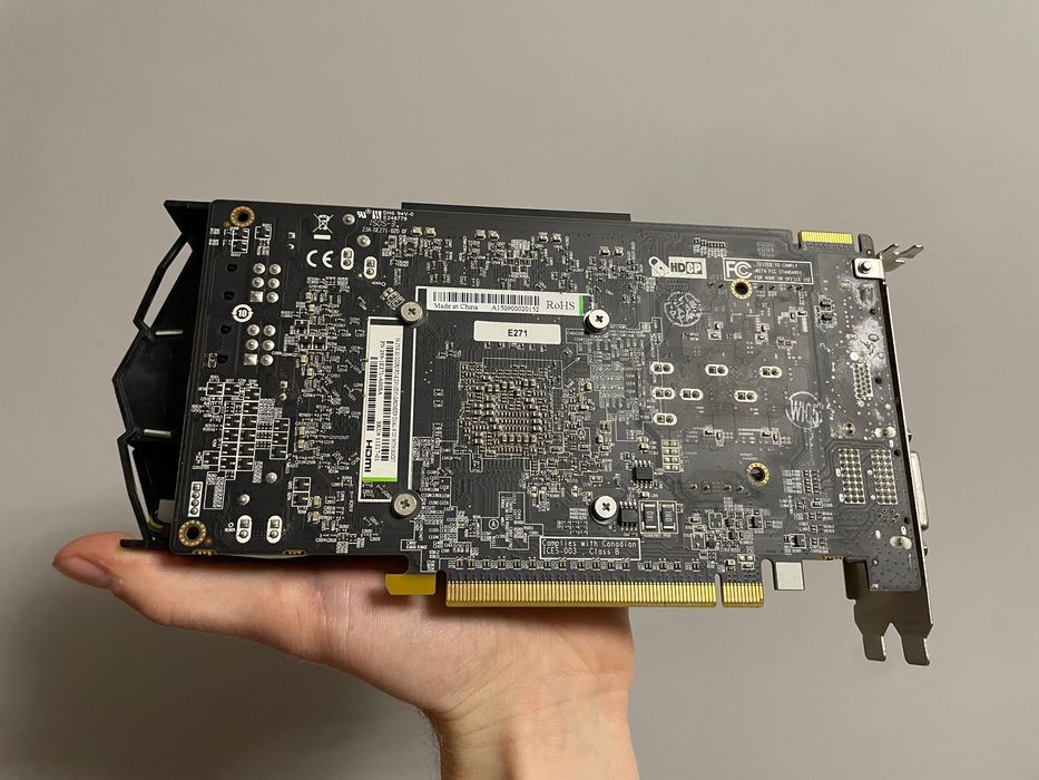 Відеокарта Sapphire Radeon R9 270X 2GB GDDR5