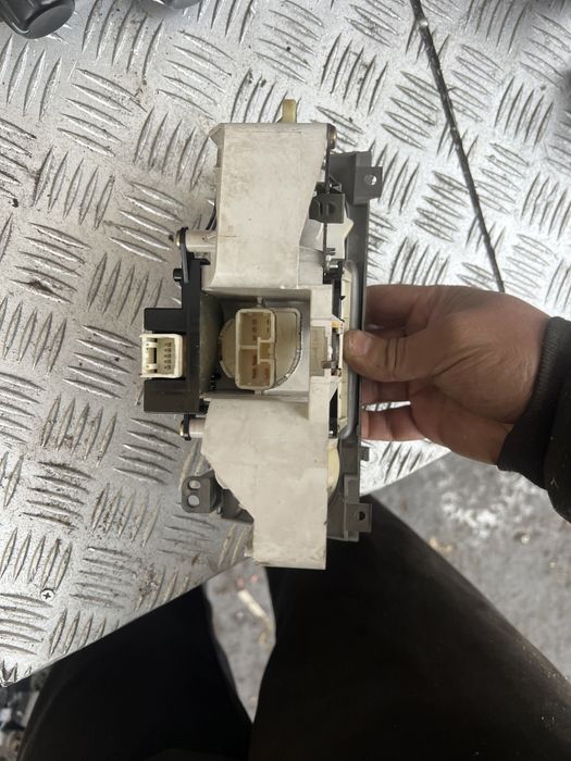 Блок управления печкой тойота селика toyota celica 02год