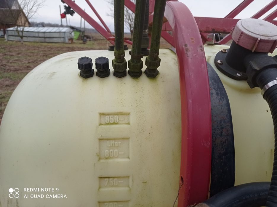 Оприскувач навісний