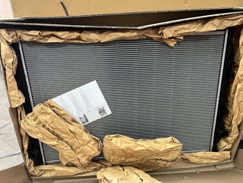 Nowa Chłodnica silnika Chłodnica Wody Płynu Mercedes Actros Mp 2 Mp 3