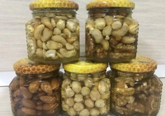 Мед с орехами мед з горiхами